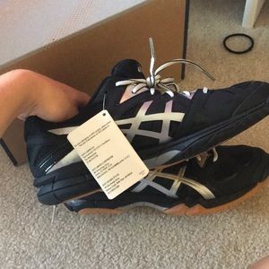 asics court shoes NEVER WORN!!